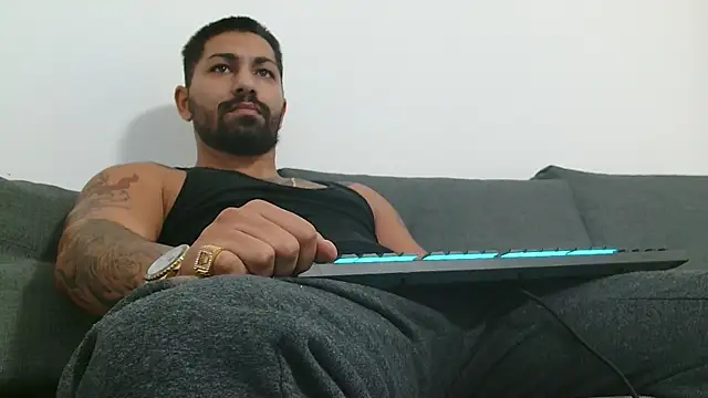 Snapshot of NigelBoydXXX chatting on October 23, 9:30 am NigelBoydXXX online show from October 23, 9:30 am