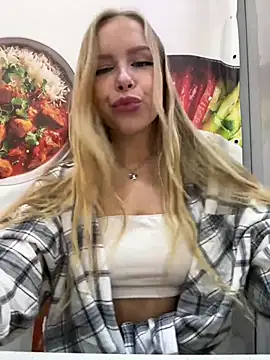 Snapshot of mur_girl chatting on January 12, 11:39 am mur girl online show from January 12, 11:39 am