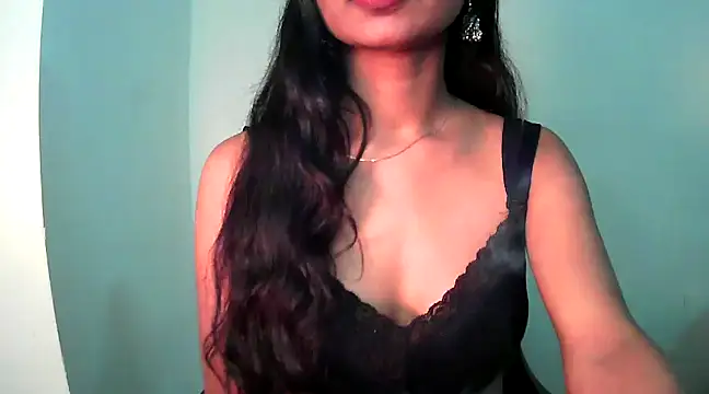 Snapshot of RIYAA_2 chatting on January 12, 11:04 pm RIYAA 2 online show from January 12, 11:04 pm