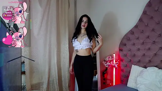 Erikka   online show from October 20, 1:11 pm