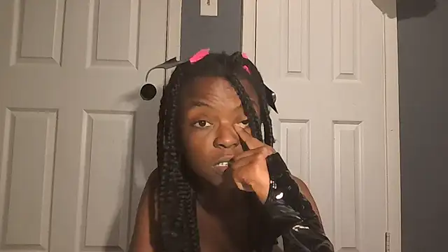 BlissTheeSiren online show from September 28, 5:29 pm