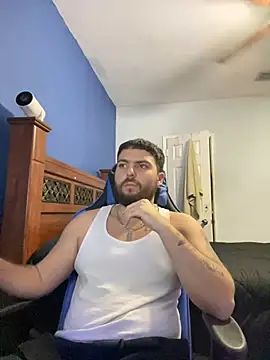 Snapshot of MasterKvn chatting on January 12, 7:43 am MasterKvn online show from January 12, 7:43 am