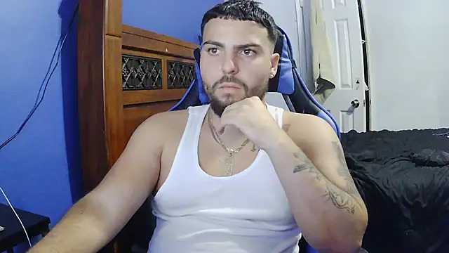 Snapshot of MasterKvn chatting on February 2, 8:46 am MasterKvn online show from February 2, 8:46 am