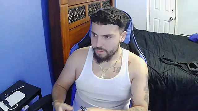 Snapshot of MasterKvn chatting on March 15, 9:09 am MasterKvn online show from March 15, 9:09 am