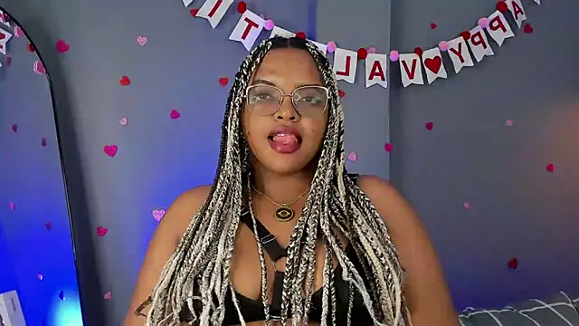 conielaurenth online show from February 14, 1:34 am