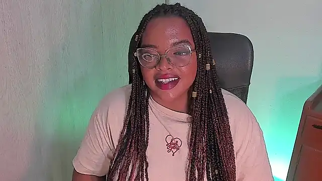Snapshot of conielaurenth chatting on July 15, 6:07 am conielaurenth online show from July 15, 6:07 am