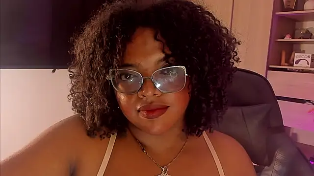 Snapshot of conielaurenth chatting on August 3, 2:54 am conielaurenth online show from August 3, 2:54 am