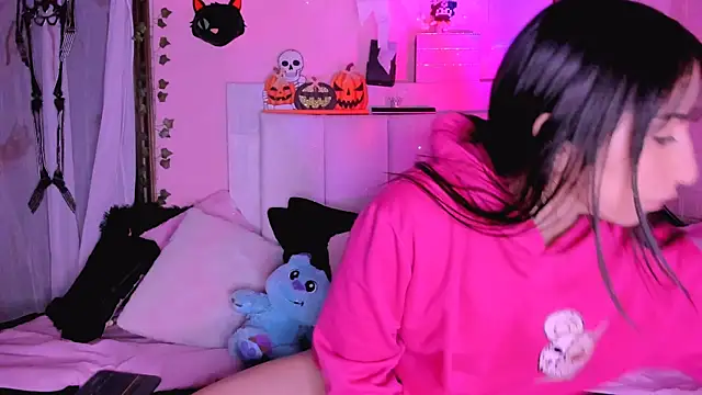 gabyye capprins online show from October 25, 12:07 am