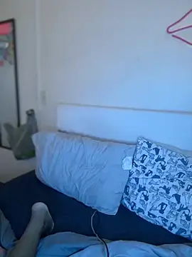 Snapshot of Jayhoney25 chatting on October 8, 4:04 pm Jayhoney25 online show from October 8, 4:04 pm