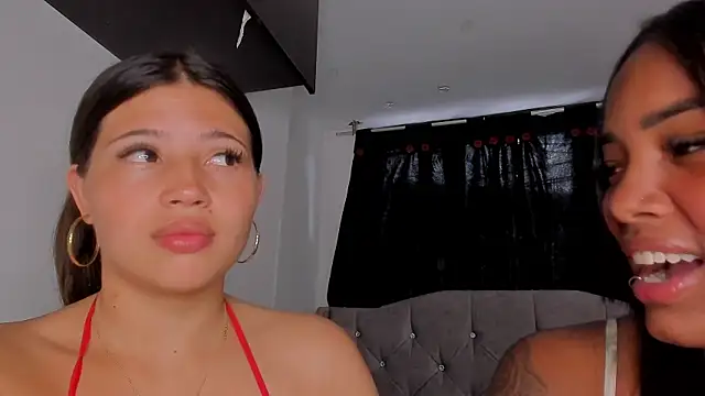 Snapshot of game_with_lesbians_ chatting on January 25, 10:39 pm game with lesbians online show from January 25, 10:39 pm