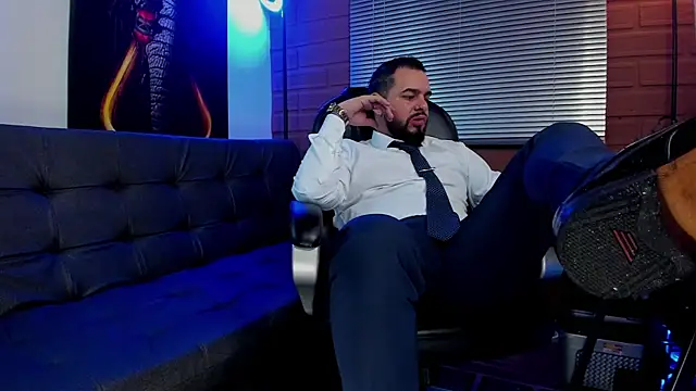 Ethan Castellano online show from January 10, 1:10 am