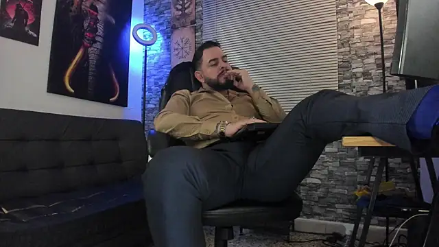 Ethan Castellano online show from April 14, 9:32 pm