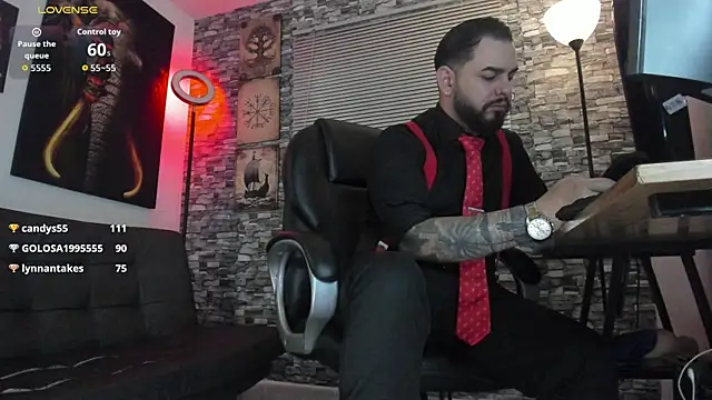 Snapshot of Ethan_Castellano chatting on April 19, 9:39 pm Ethan Castellano online show from April 19, 9:39 pm