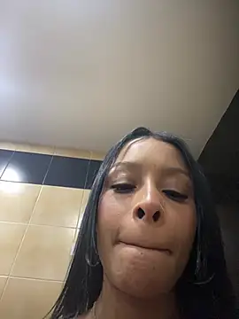 natali henao online show from March 10, 11:27 pm