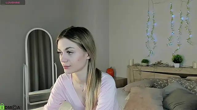 Cherry Price online show from April 5, 11:46 pm