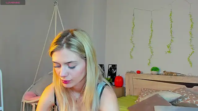 Cherry Price online show from July 8, 12:04 am