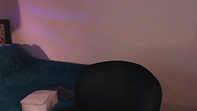 iam emy online show from December 2, 6:52 am