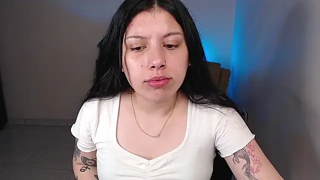 iam emy online show from April 21, 8:44 pm