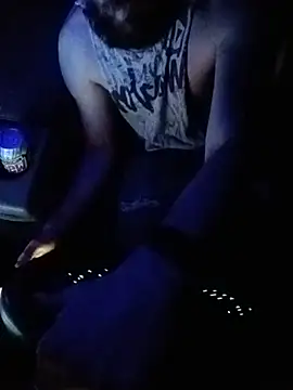 Spunwhiteboy1992 online show from May 29, 6:11 am