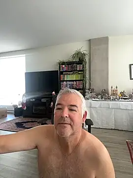 aarosteev2 online show from December 5, 2:47 pm