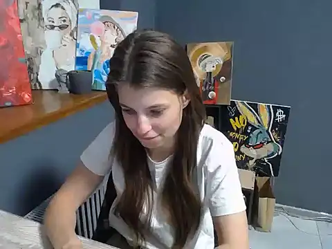 Snapshot of felicity_gold chatting on May 18, 6:41 am felicity gold online show from May 18, 6:41 am