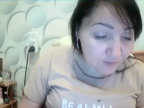 ClaireSunset online show from March 20, 6:57 pm