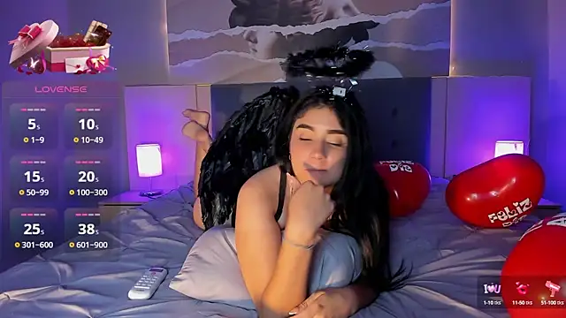 Belliinda 21 online show from February 23, 9:59 pm