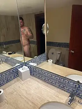 Snapshot of mexicanoHOT699 chatting on December 21, 8:39 am mexicanoHOT699 online show from December 21, 8:39 am