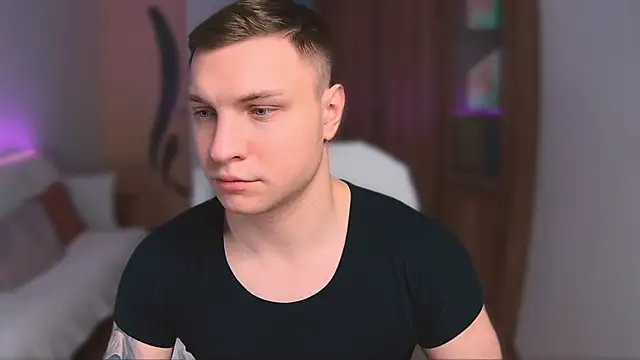 handsome guy01 online show from March 8, 4:01 am