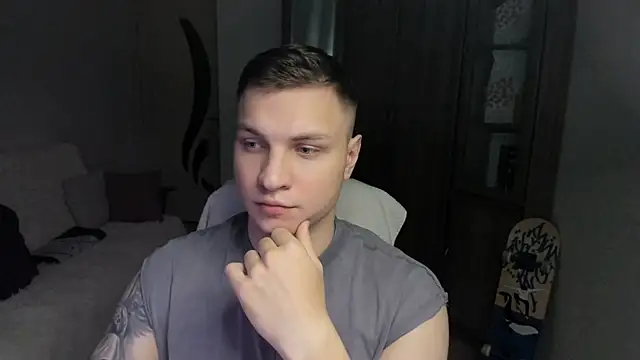 handsome guy01 online show from September 8, 7:35 pm