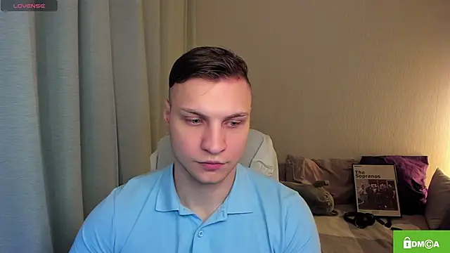 handsome guy01 online show from April 17, 6:11 pm