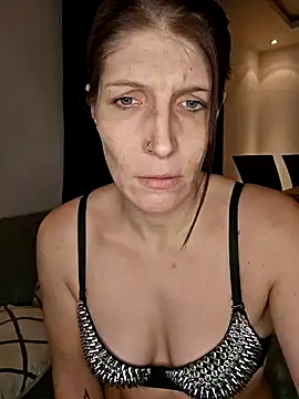 Snapshot of Lenchen_ chatting on January 2, 9:50 pm Lenchen online show from January 2, 9:50 pm