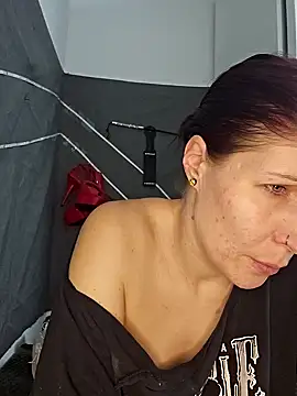 Snapshot of Lenchen_ chatting on January 7, 8:42 pm Lenchen online show from January 7, 8:42 pm