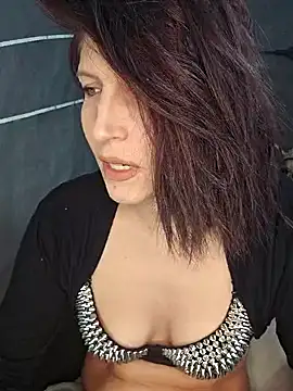 Snapshot of Lenchen_ chatting on January 15, 7:44 pm Lenchen online show from January 15, 7:44 pm