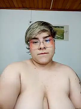 amalia love online show from February 8, 12:38 am