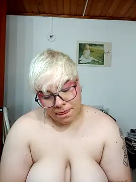 amalia love online show from September 25, 5:33 am