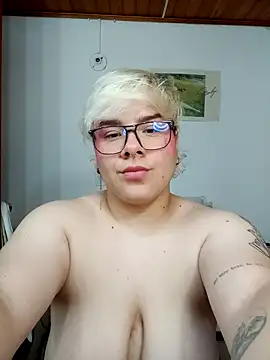 amalia love online show from October 11, 5:17 am