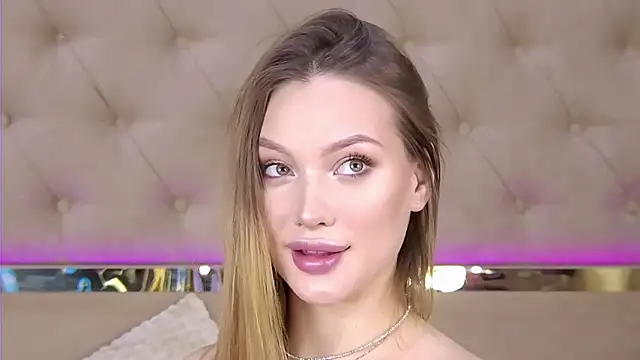 ViolaFlirt online show from January 8, 5:05 am