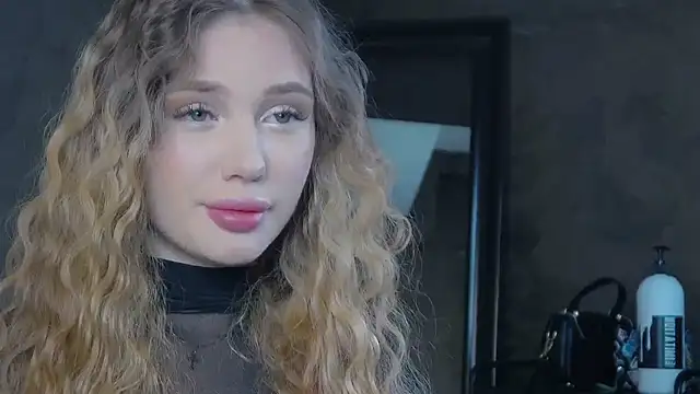 ViolaFlirt online show from February 7, 4:59 am