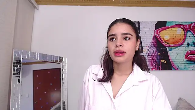 Snapshot of lissbrown chatting on February 7, 12:50 pm lissbrown online show from February 7, 12:50 pm