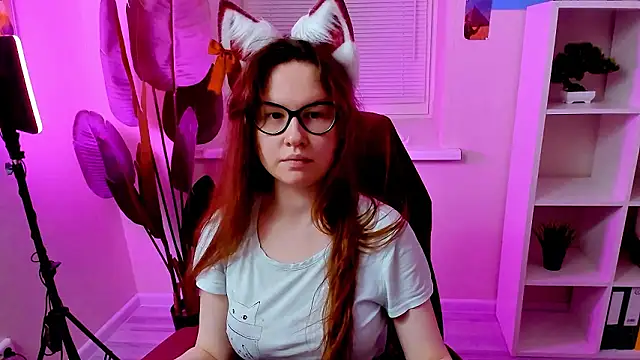 CarolGiggly online show from March 25, 12:44 pm