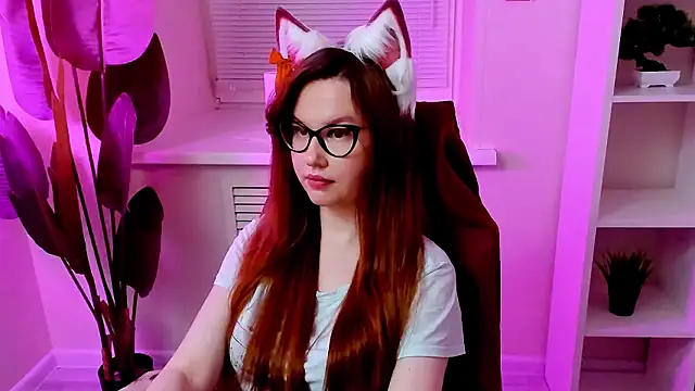 CarolGiggly online show from March 26, 12:50 am