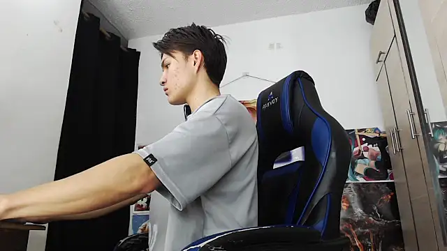 sr jaeger online show from November 18, 1:26 pm