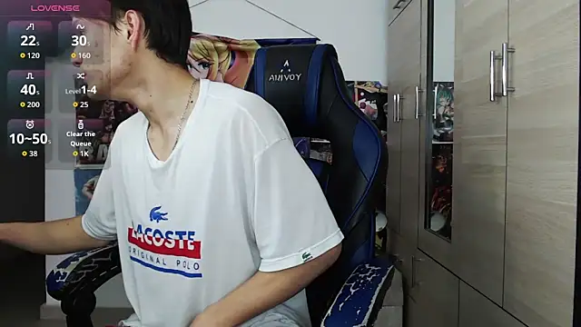 Snapshot of sr_jaeger chatting on February 23, 2:14 pm sr jaeger online show from February 23, 2:14 pm