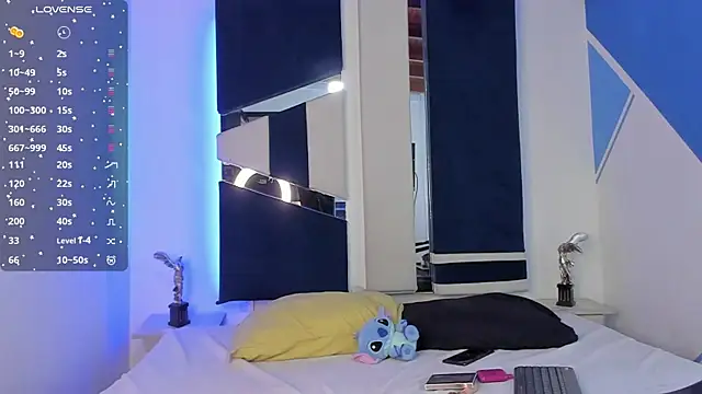 BritannyClaire online show from February 18, 5:20 am