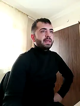 Snapshot of cshn001 chatting on December 4, 10:24 am cshn001 online show from December 4, 10:24 am