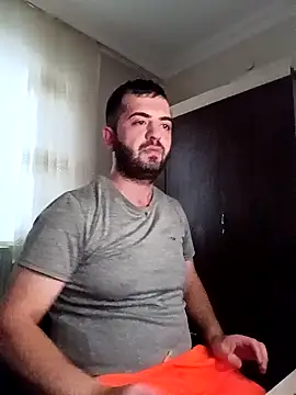 Snapshot of cshn001 chatting on December 4, 2:15 pm cshn001 online show from December 4, 2:15 pm