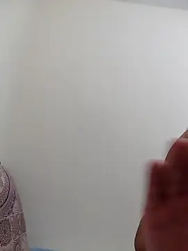 Snapshot of cshn001 chatting on March 28, 8:52 pm cshn001 online show from March 28, 8:52 pm