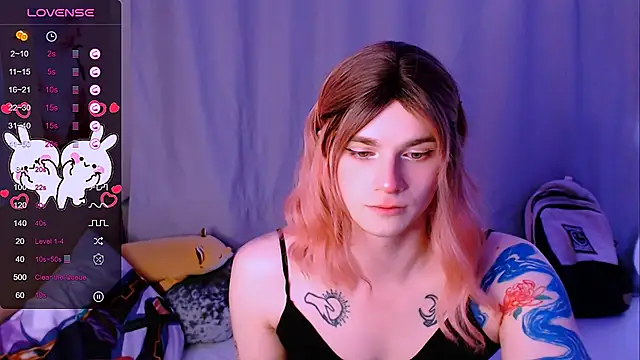 Alice Hells online show from October 19, 5:52 am