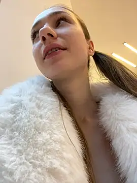 Lia  Love online show from January 21, 10:08 am